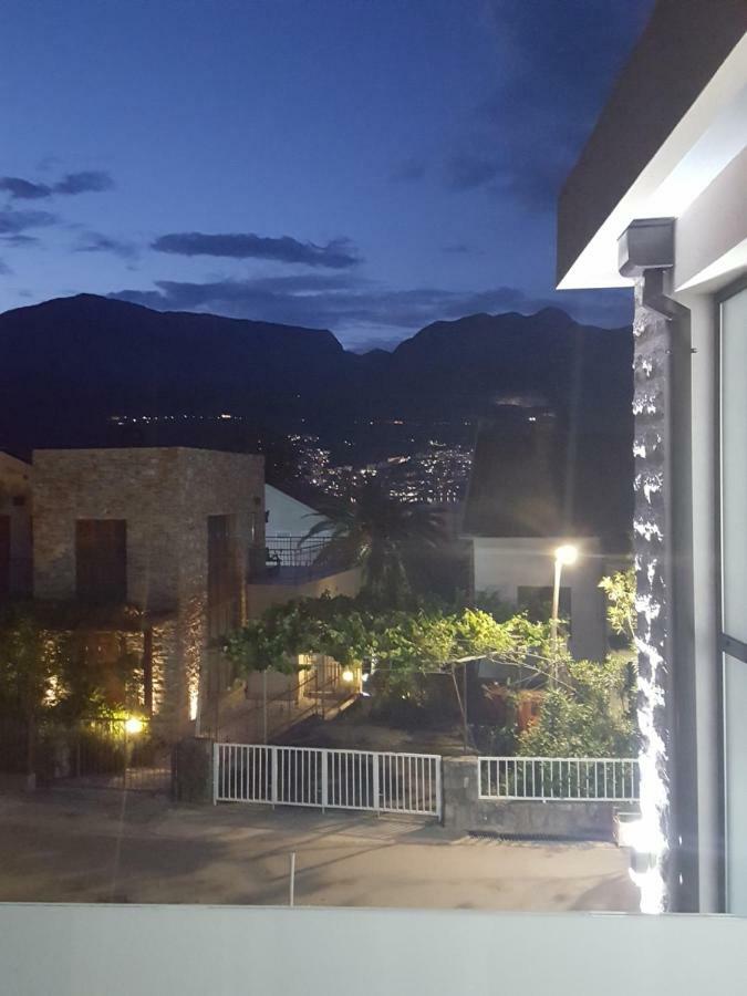 Guesthouse Laterna แฮร์เซ็ก-โนวี ภายนอก รูปภาพ